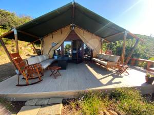 Private Helicopter Hideaway - Helicopter Glamping Experience